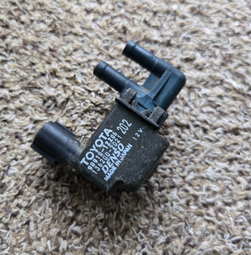 Toyota 90910 12205 vacuum - 90910-12205,